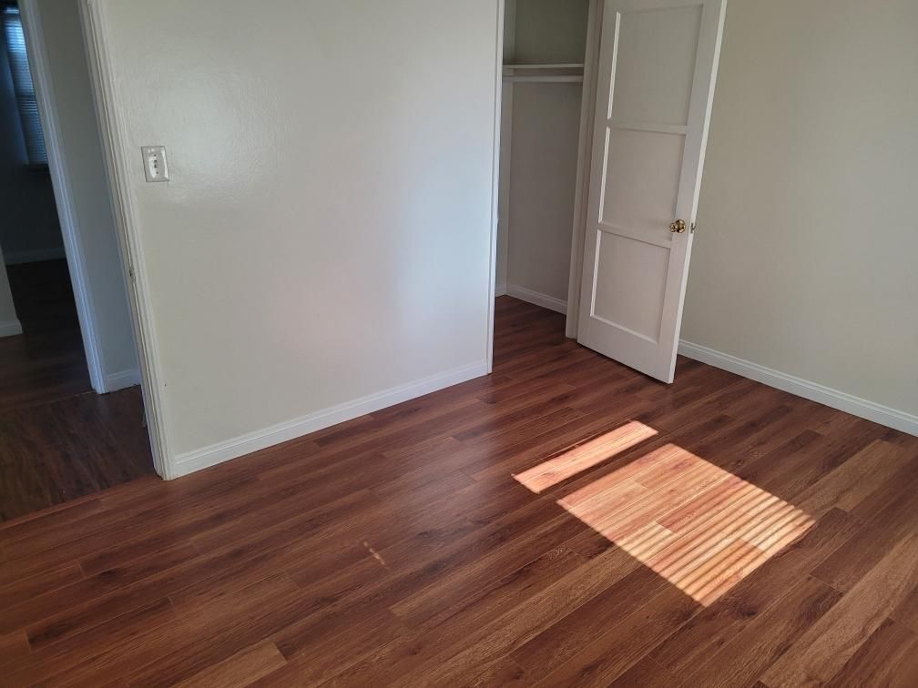 Building Photo - 966 Holly St