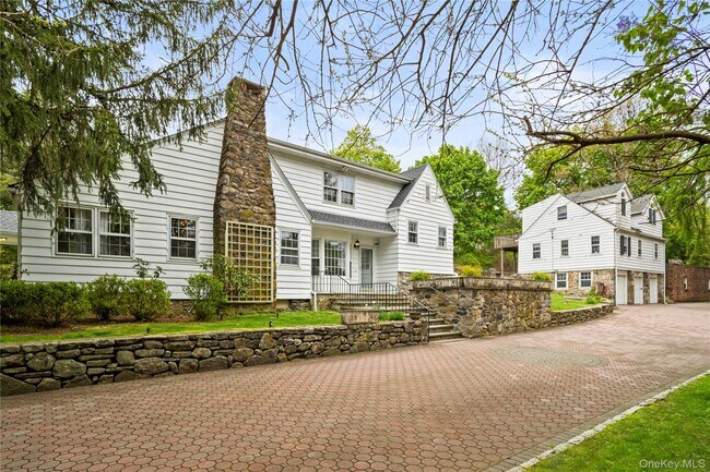 Building Photo - 6 Raven Way