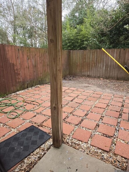 Building Photo - 2173 Plantation Ln