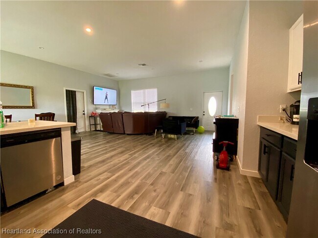 Building Photo - 73 Tobler Blvd NW