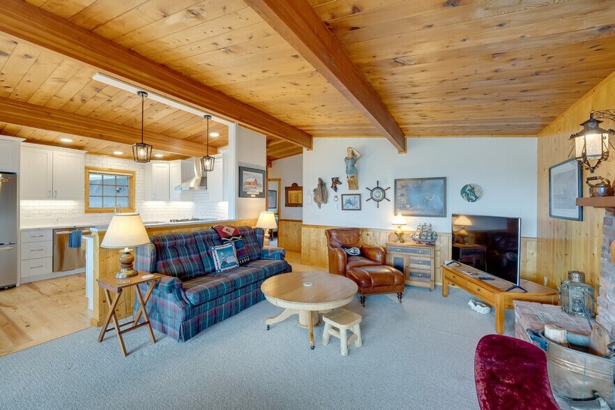 Building Photo - 474 Vista Rd