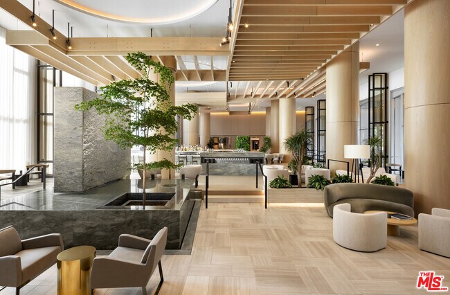 Building Photo - 2025 Ave of the Stars