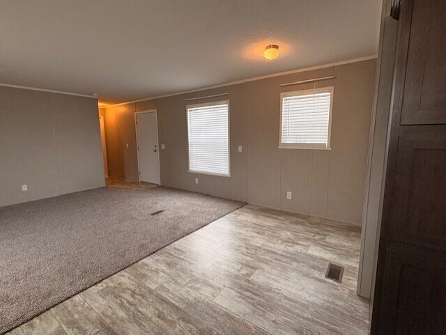 Building Photo - 180 W Orleans Ct