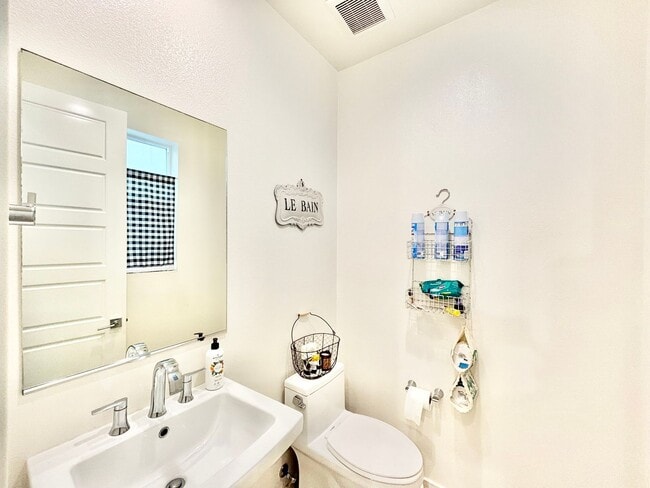 Building Photo - Coastal Living Elevated at Shoreline | 4 B...