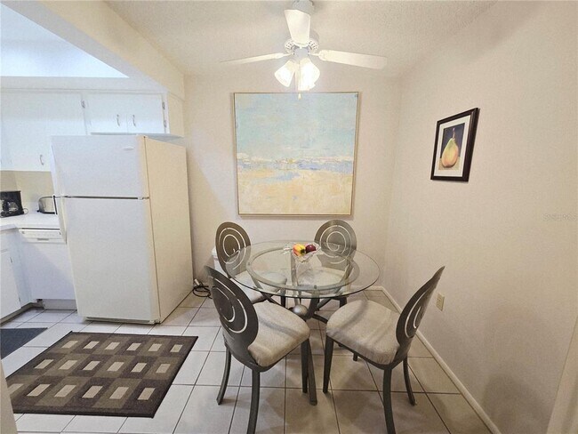 Building Photo - 4345 Tahitian Gardens Cir