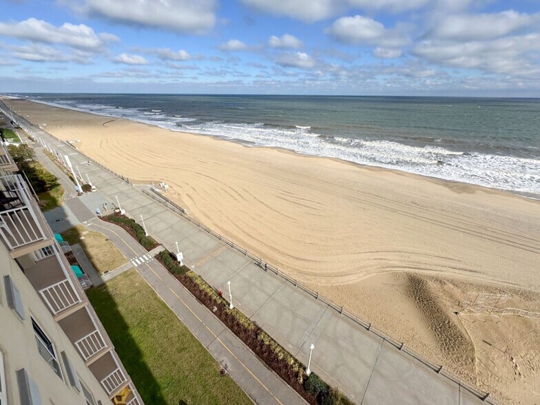 Building Photo - 201 Rudee Loop Connector