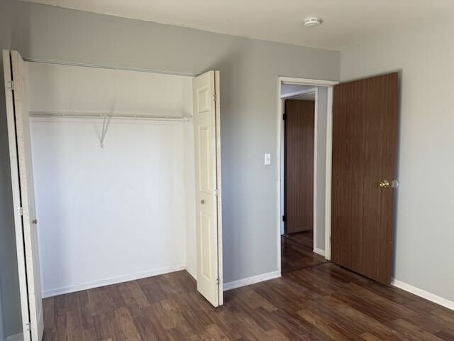 Building Photo - 1324 N Geneva Dr