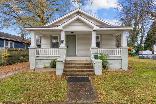 Primary Photo - Beautiful Modern Home for Rent in Norfolk