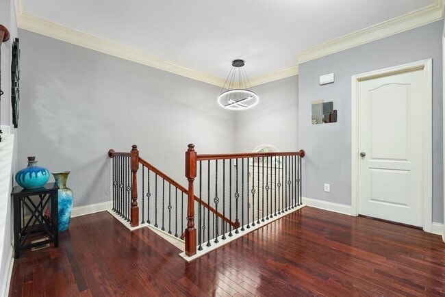 Building Photo - 3888 Fairhill Point