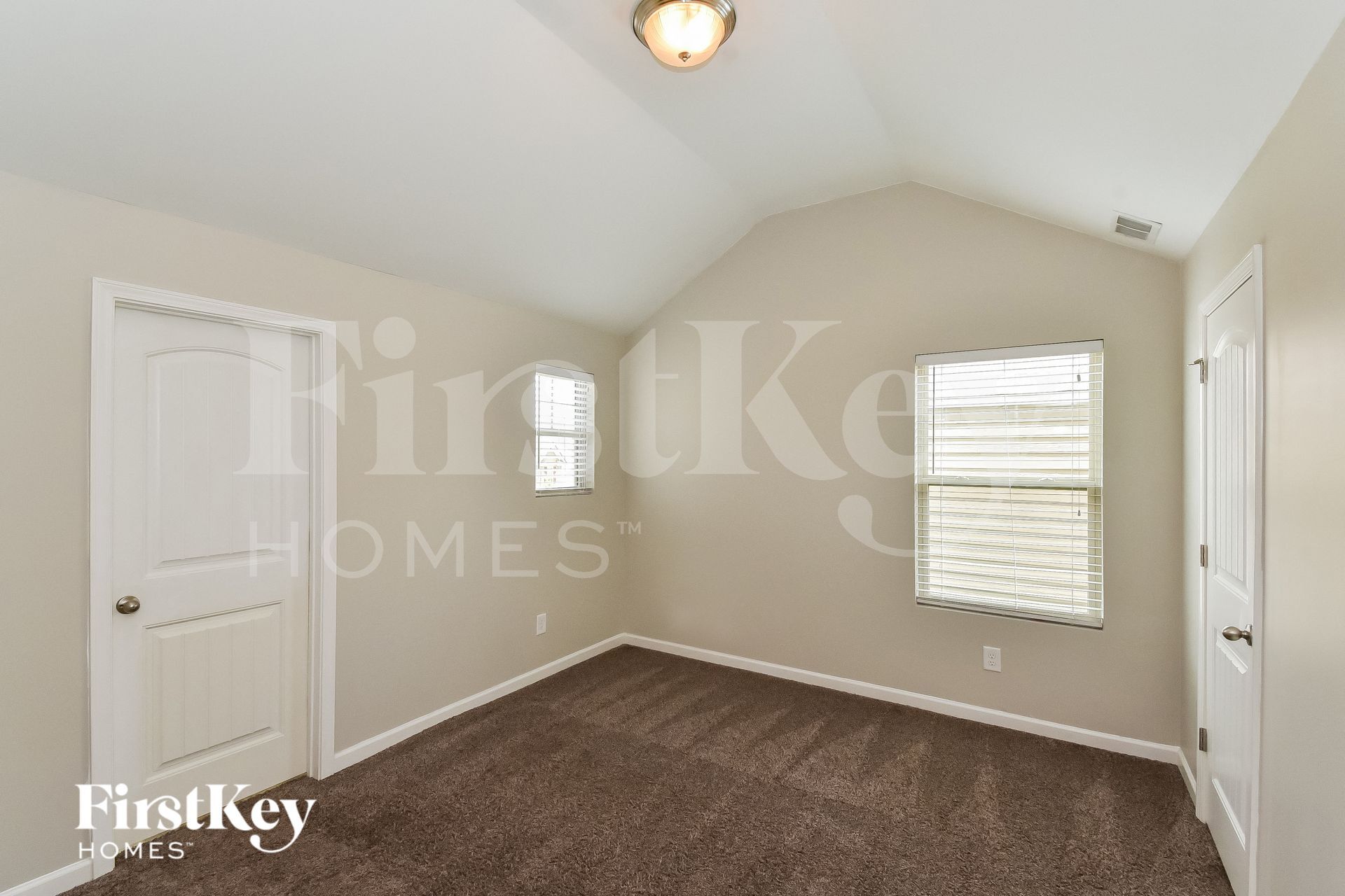 Building Photo - 584 Dasheill Ln