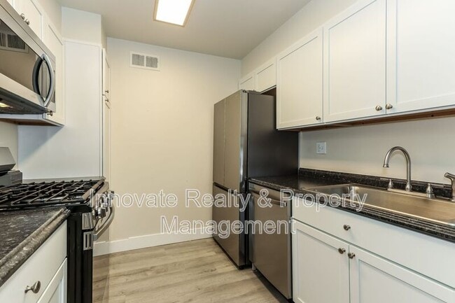 Building Photo - 8520 Verree Rd