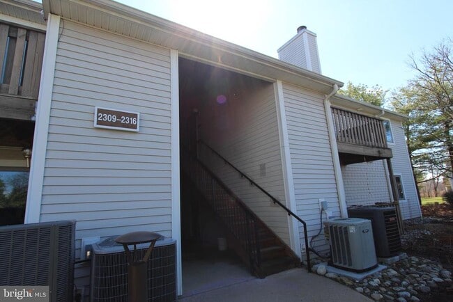 Building Photo - 2315 Aspen Dr