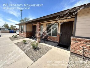 Building Photo - 551 S Lesueur-Unit 2