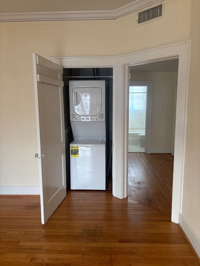 Building Photo - Here's your chance to have it all!