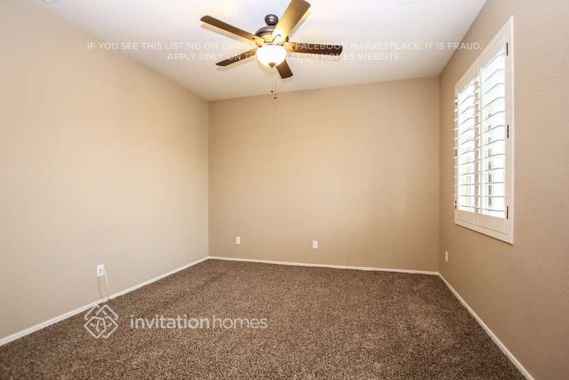 Building Photo - 9238 W Meadow Dr