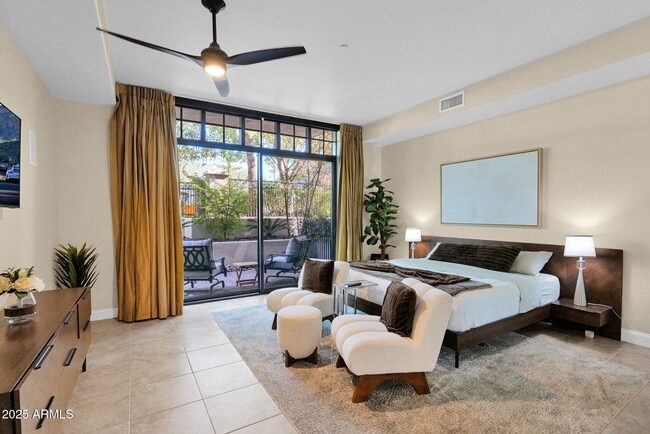 Building Photo - 8 Biltmore Estates Dr