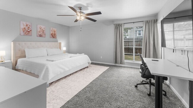 Building Photo - 6314 Senators Dr