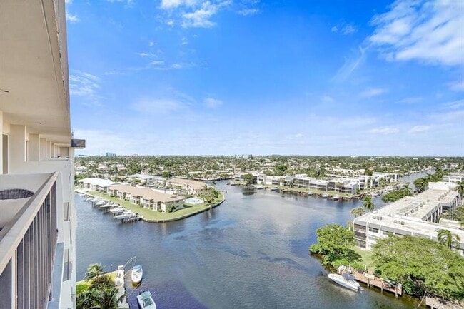 Building Photo - 801 S Federal Hwy