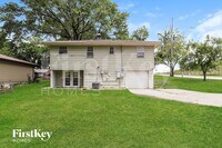 Building Photo - 4800 N Wallace Dr