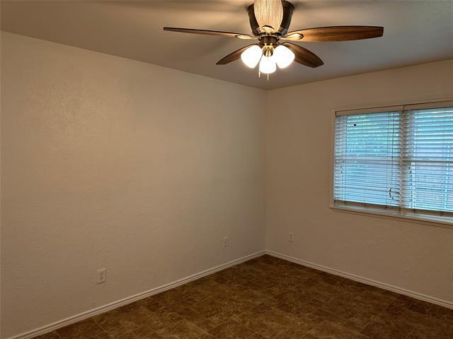 Building Photo - 910 Sunny Slope Dr