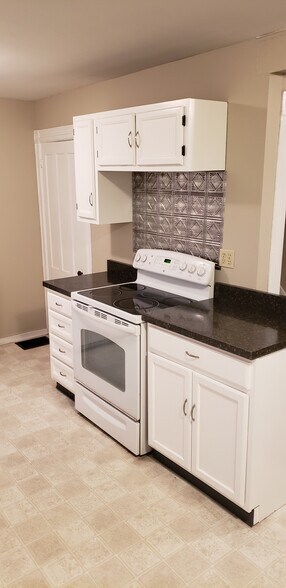 Building Photo - 59 Salem St