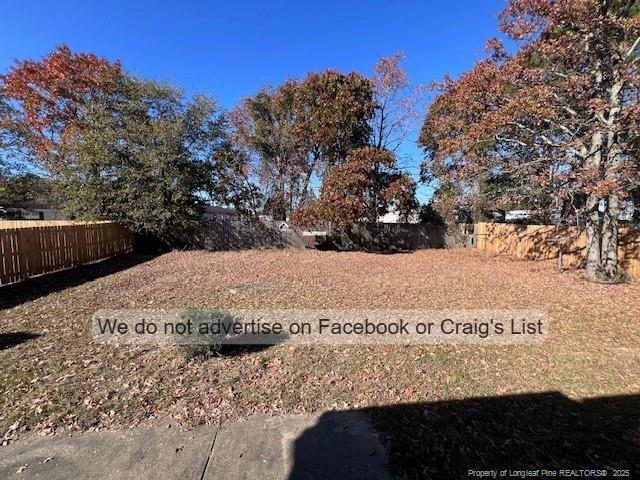 Building Photo - 5620 Thackeray Dr