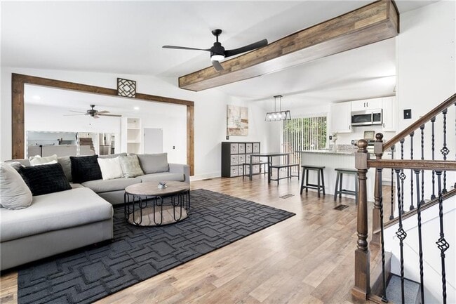 Building Photo - 6940 Cainwood Dr