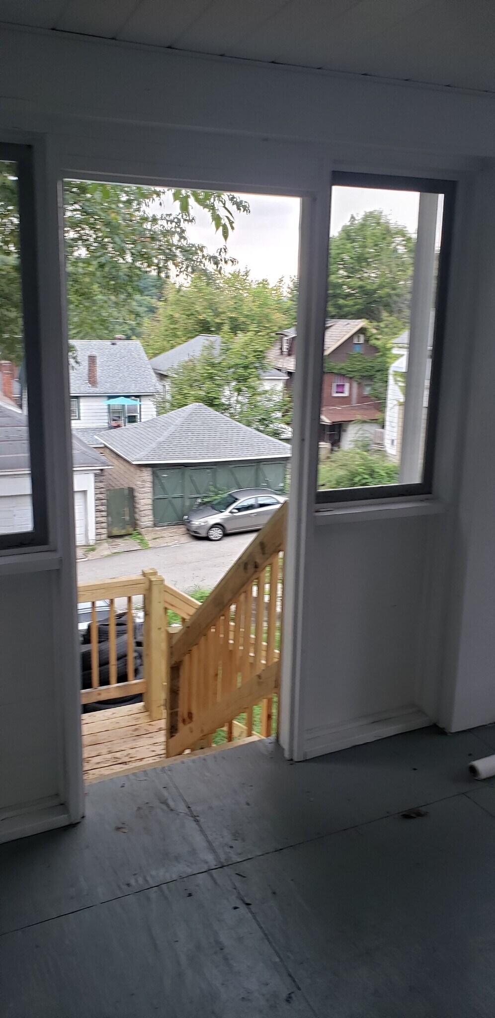 Building Photo - 535 Shelbourne Ave