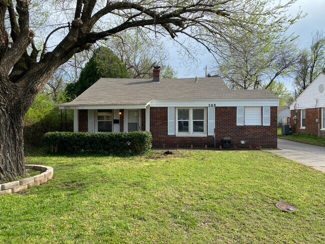 Primary Photo - 508 E Indian Dr