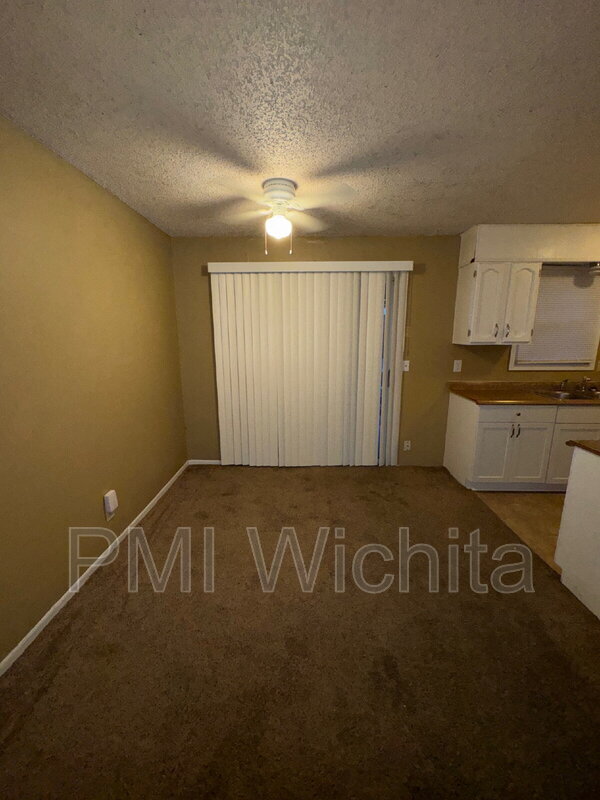 Building Photo - 6832 W Par Ln