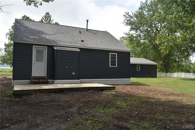 Building Photo - 9010 Kennedy Ln