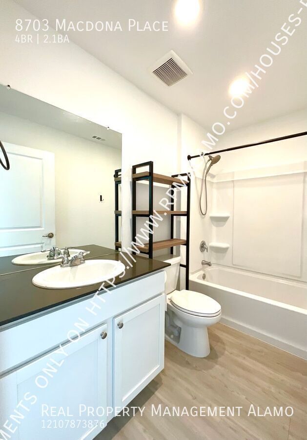 Building Photo - 8703 Macdona Pl