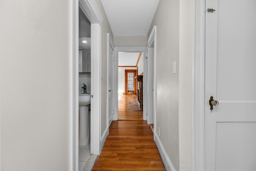 Building Photo - 41 Whittemore Rd