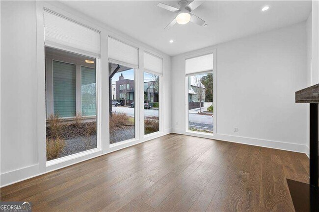 Building Photo - 255 High St