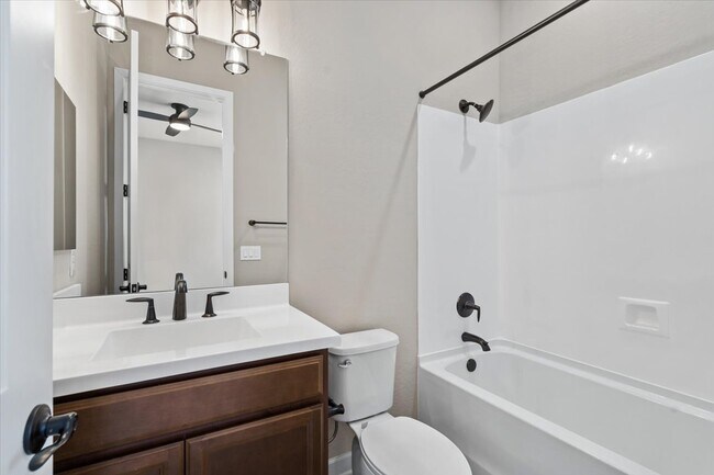 Building Photo - 35763 Geode Wy