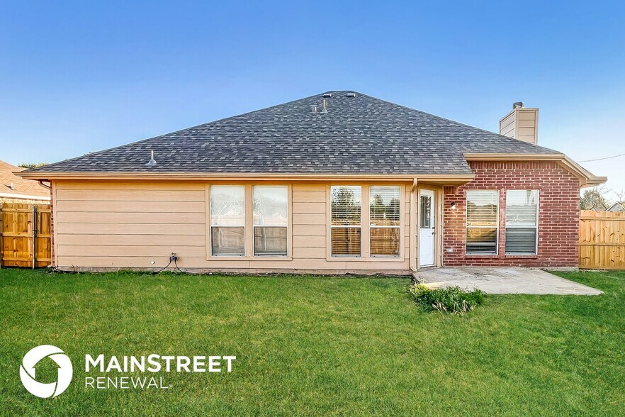 Building Photo - 1536 Montreal Ln