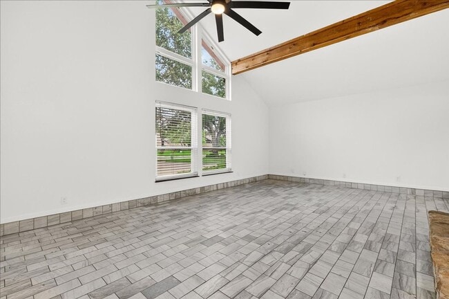 Building Photo - 5025 Romford Dr