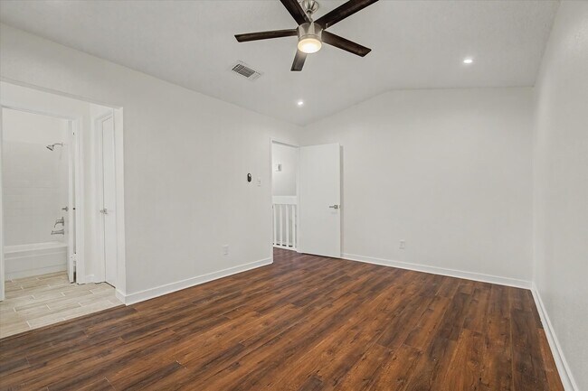 Building Photo - 12500 Brookglade Cir