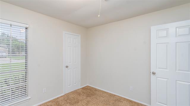 Building Photo - 5621 Brent Dr