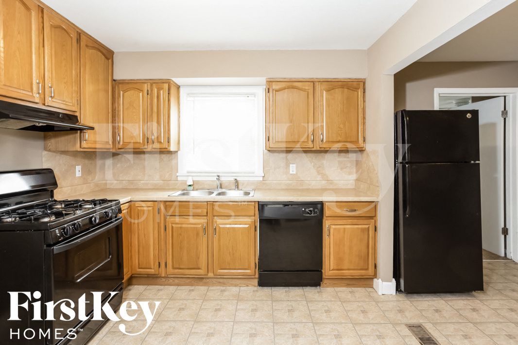 Building Photo - 1290 Washington St