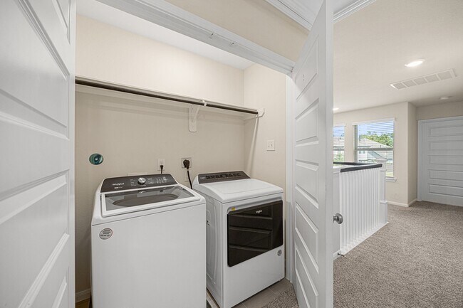 Building Photo - 5617 Evanston Ln