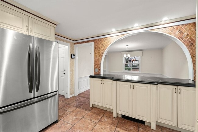 Building Photo - 39 Harland Rd