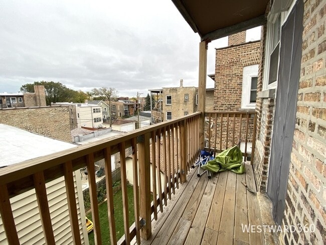 Building Photo - 4547 N Albany-1