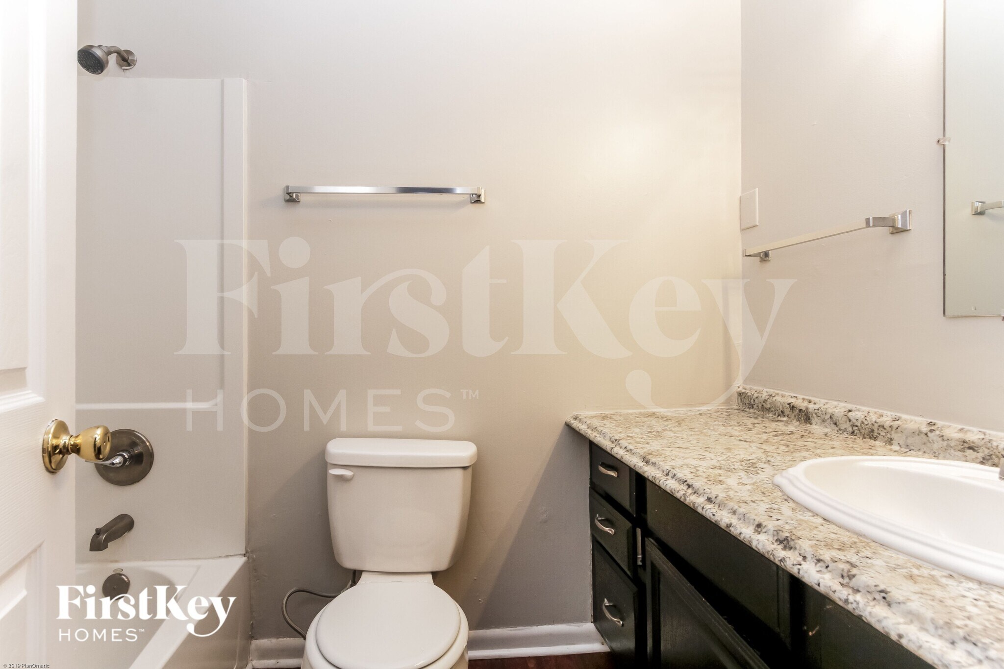 Building Photo - 4913 Victoria Rd