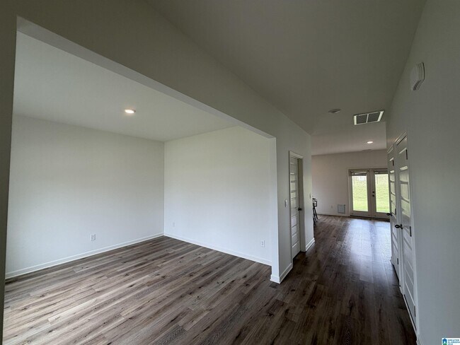 Building Photo - 2032 Lonesome Hen Ln