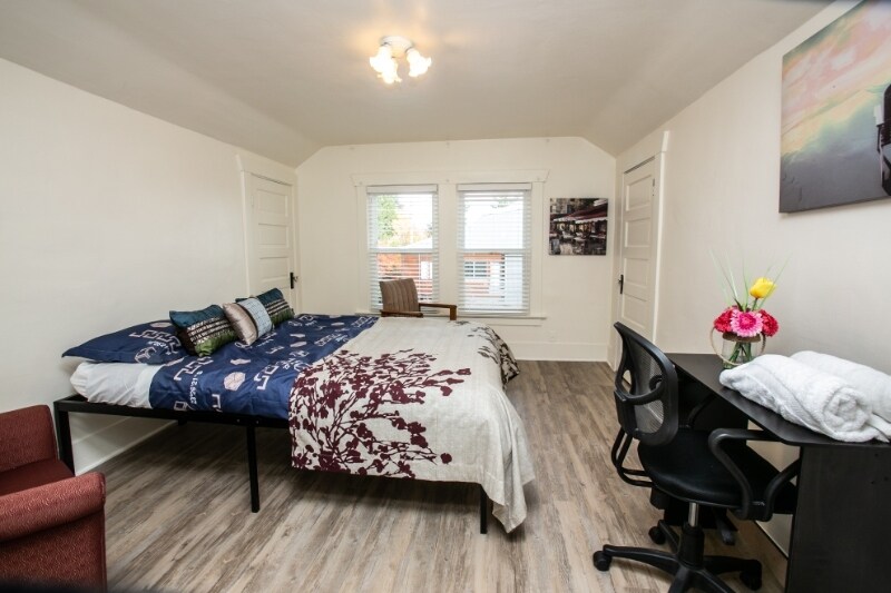 Building Photo - 2407 E Ward St