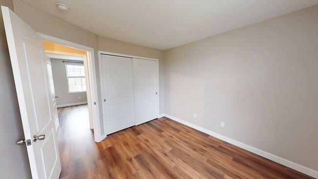 Building Photo - 5078 Stoneybrook Blvd