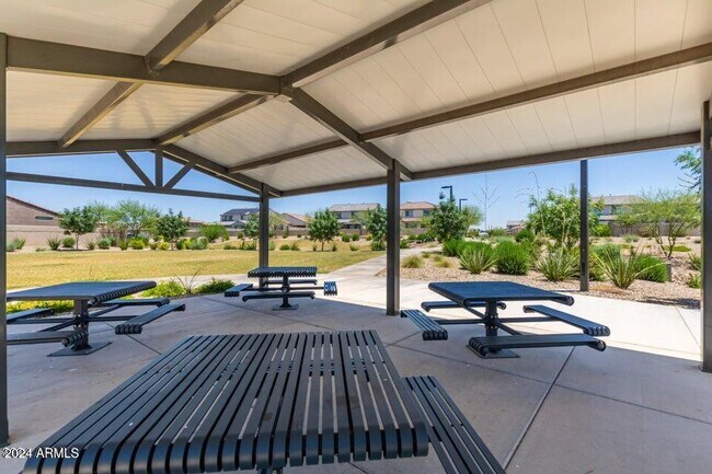 Building Photo - 9001 W Rancho Dr