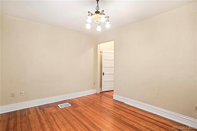 Building Photo - 840 Emerson St