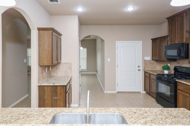 Building Photo - 117 Veracruz Dr
